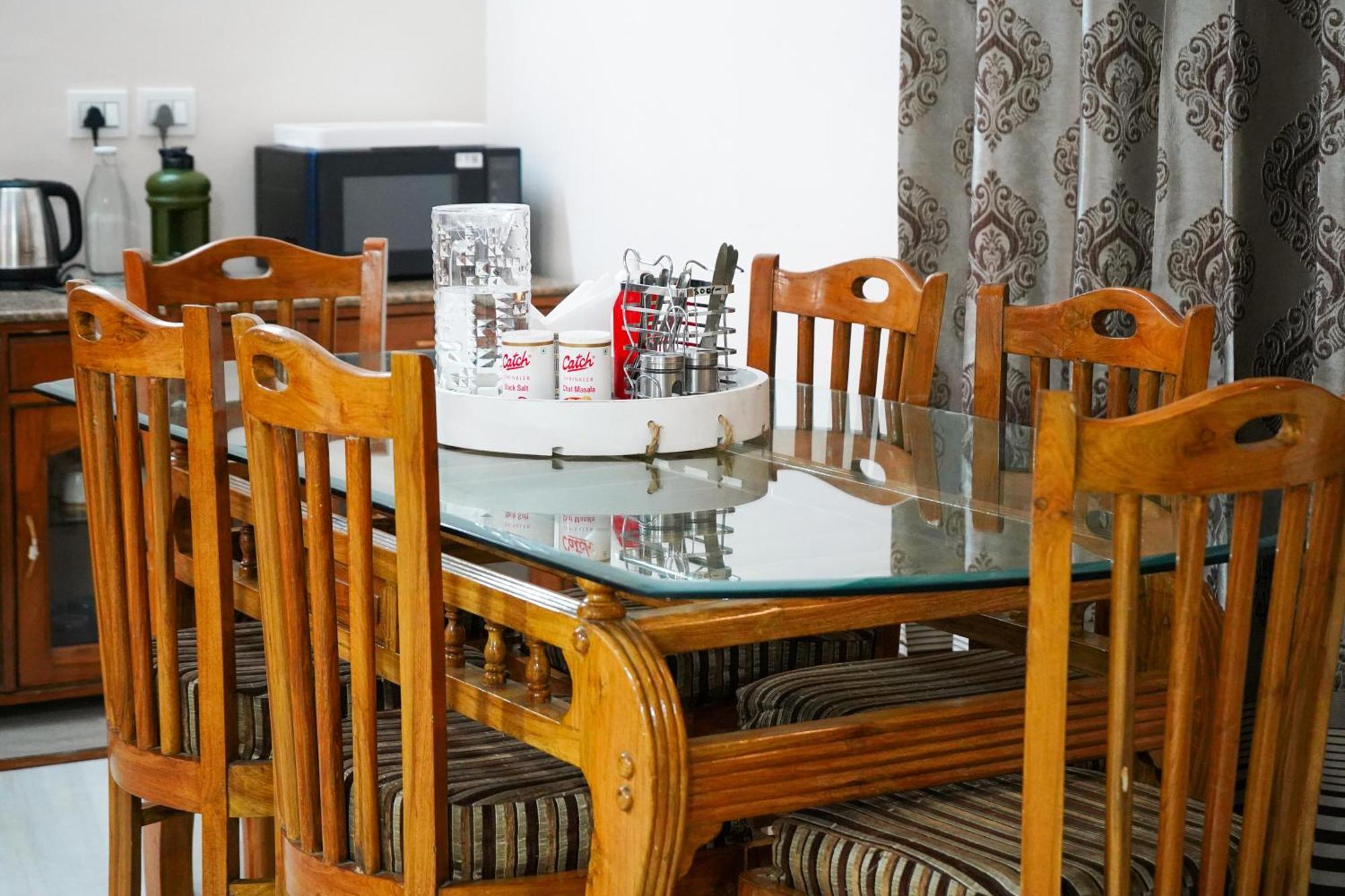 Homestay The Basera *